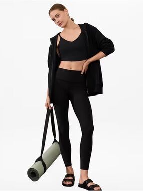 Athleta Elation Rib Tight Legging in Dark Brown